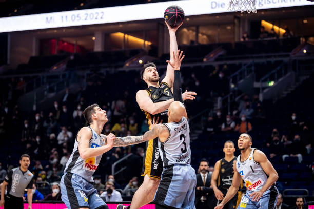 新帅的上任 新帅的上任